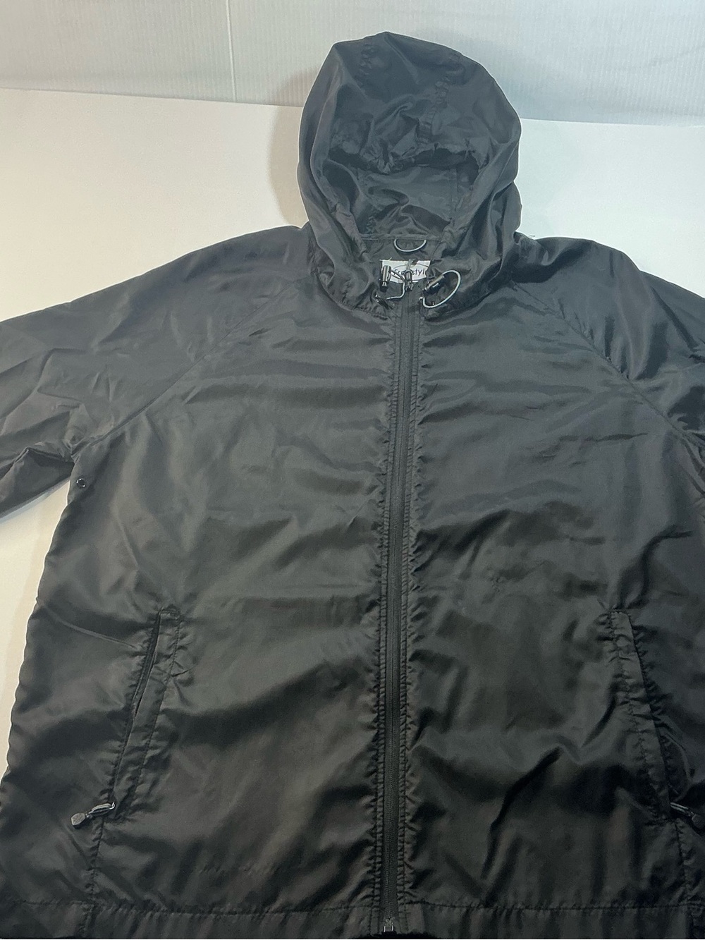 Freestyle Men's Hooded Windbreaker Jacket in Black